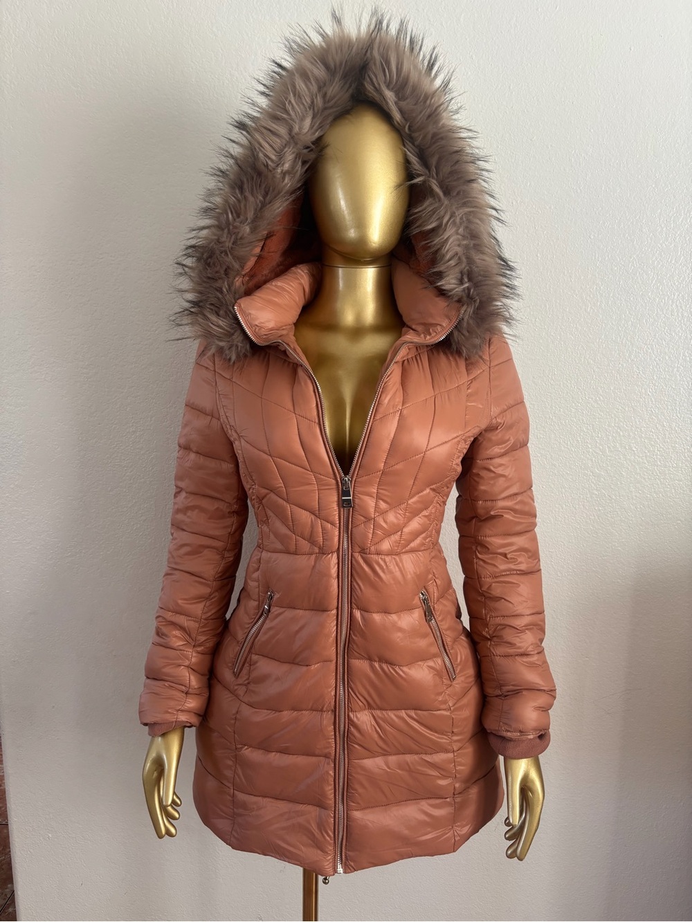 Women's Quilted Hooded Puffer Coat with Faux Fur Trim - Dusty Rose